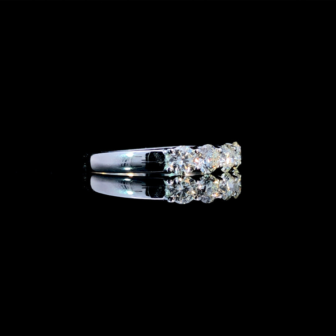 165875 - 1.08ctw diamond anniversary band