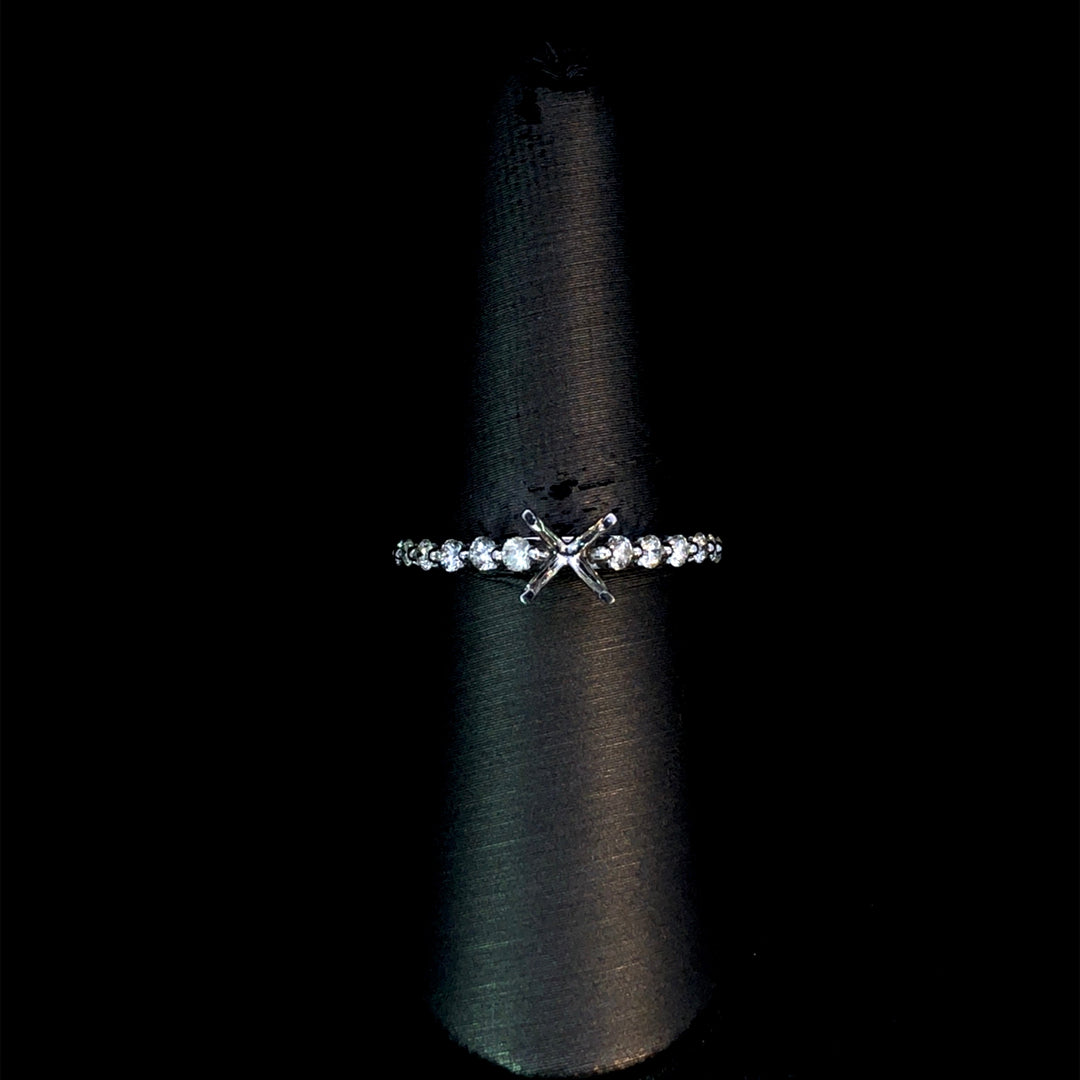 161668 - .41 ctw diamond semi mount