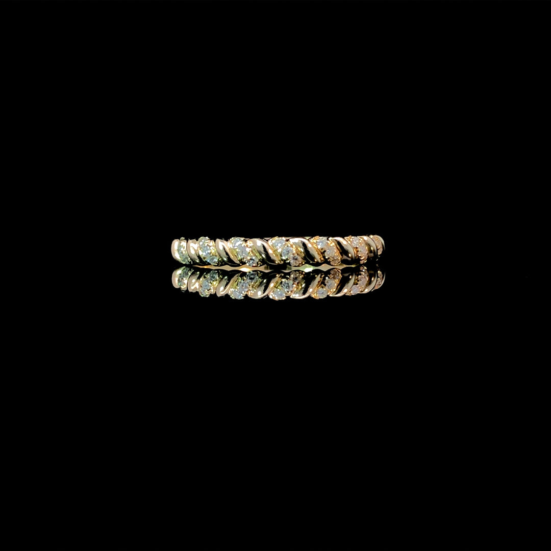 165929 - .10 ctw diamond band