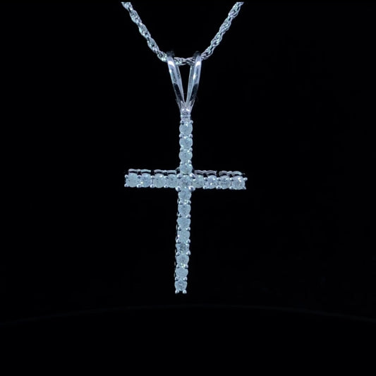 .46 ctw diamond pendant