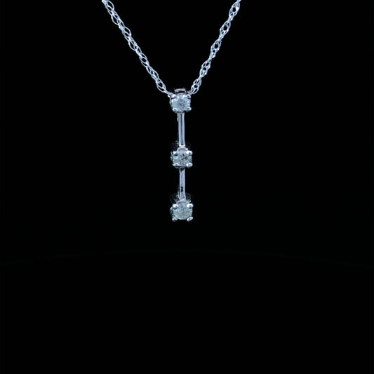 137574 - .10 ctw diamond pendant