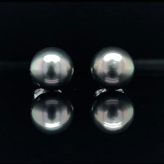 Pearl earrings