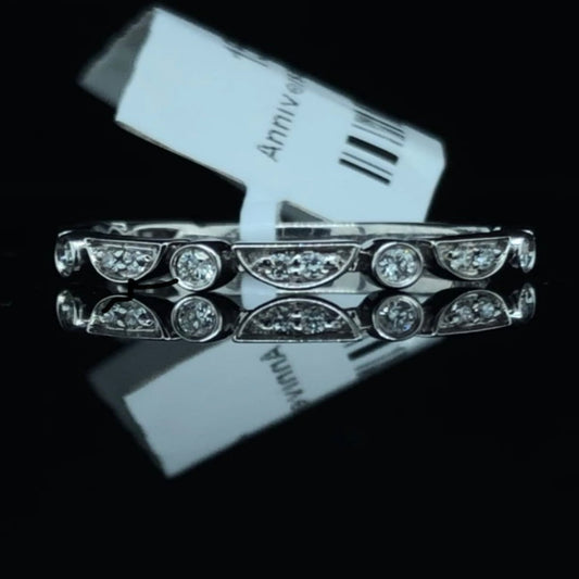158306- .15 ctw diamond band