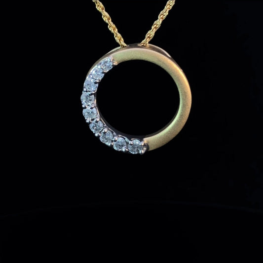 .50 ctw diamond pendant