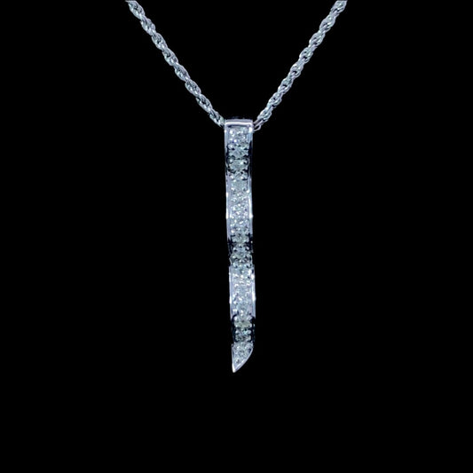 146066 - .16 ctw diamond pendant