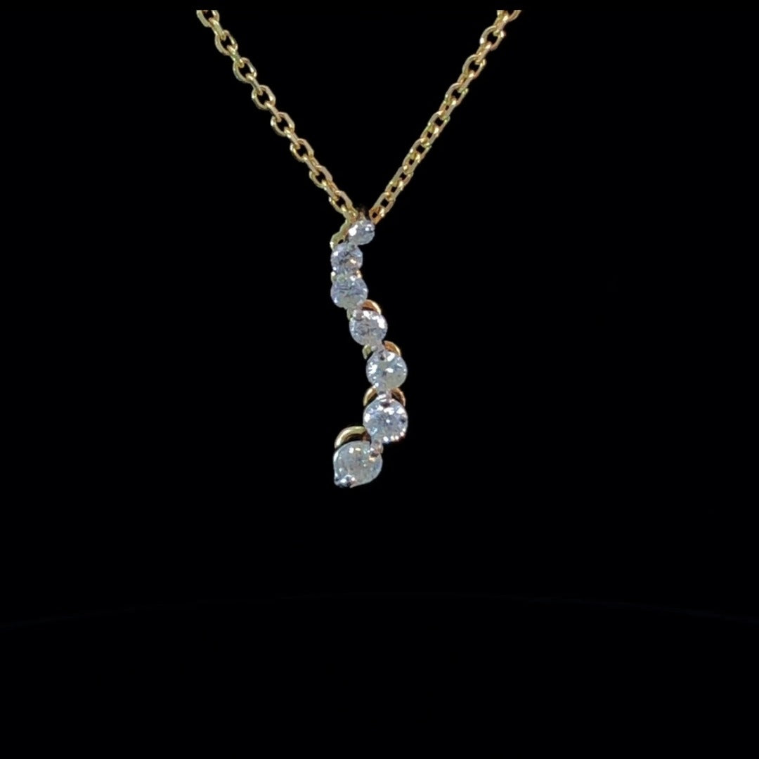 129745 - .25 ctw diamond pendant