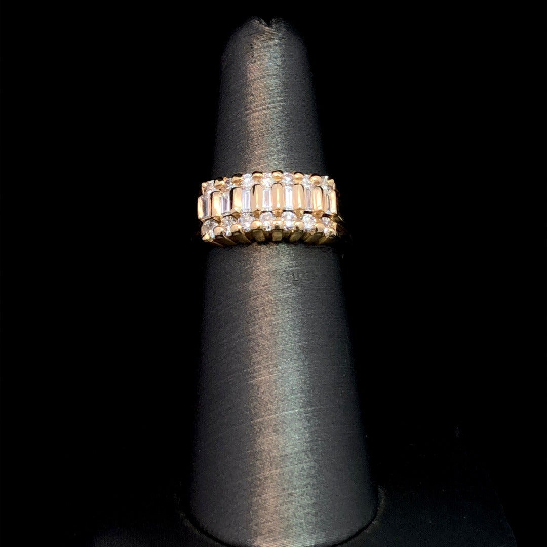 104415 - Round and Baguette Diamond Band