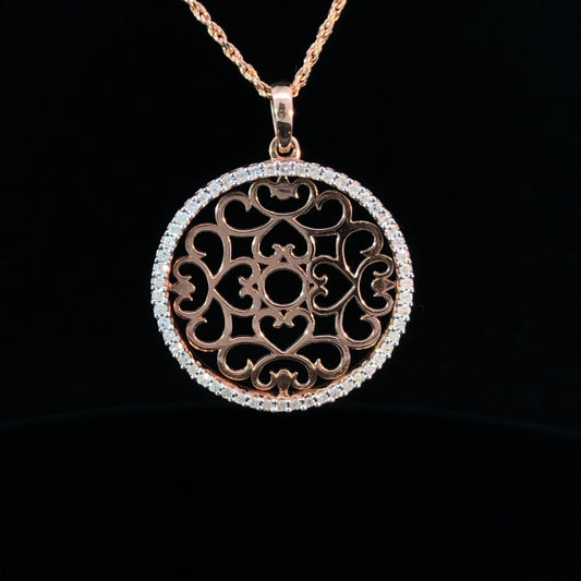 .30 ctw diamond pendant