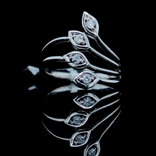 156334 - .13 ctw diamond ring