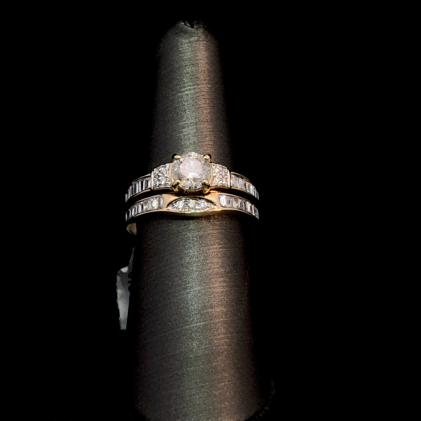 131708 - 1.46 ctw diamond ring