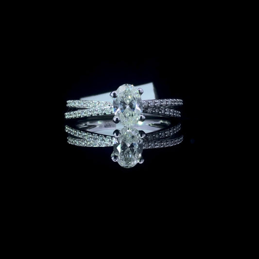 160689 - .88 ctw diamond ring