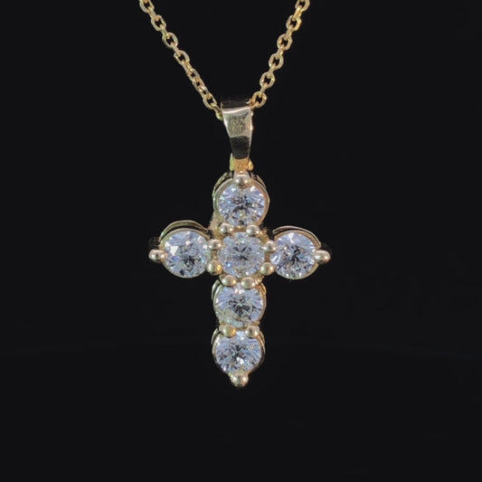 1.47 ctw diamond pendant