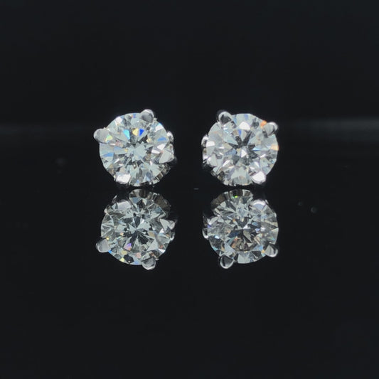 157111 - 1.41 ctw diamond studs